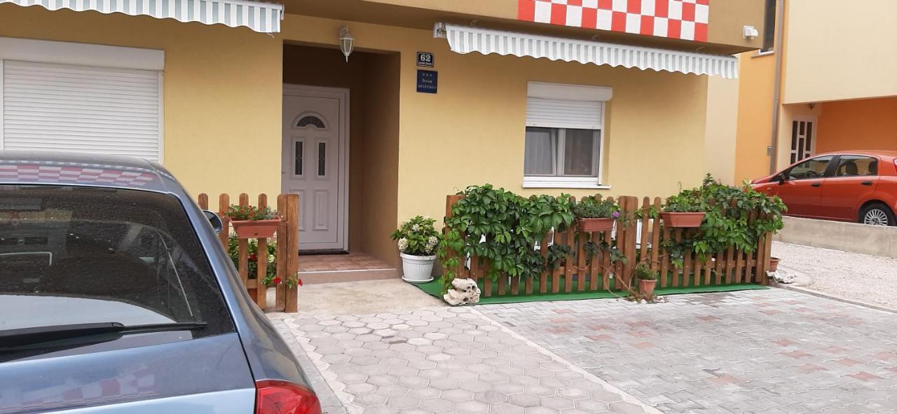 Apartment Ljubicic Podstrana Exterior photo