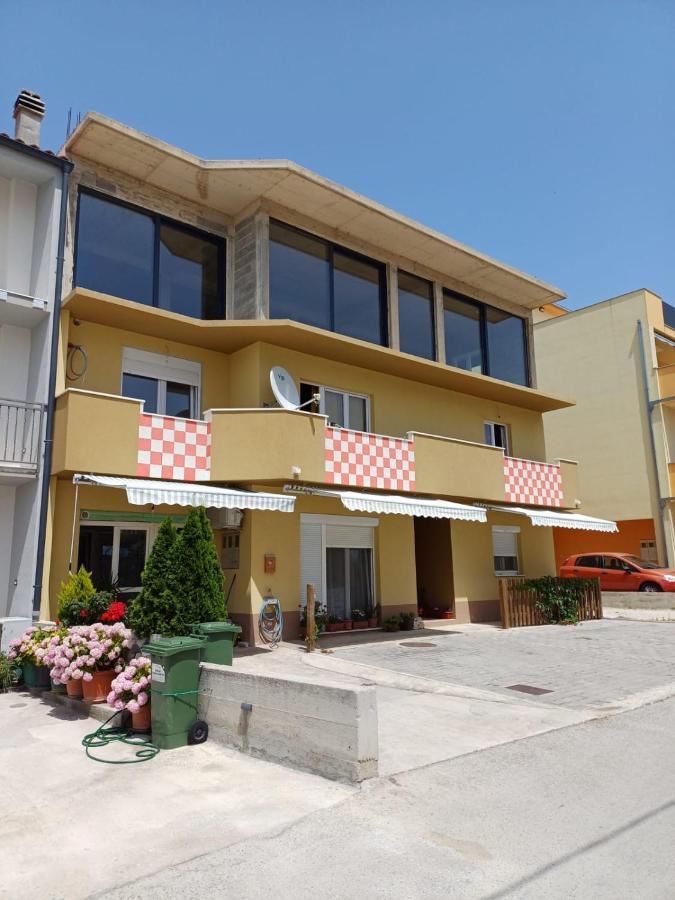 Apartment Ljubicic Podstrana Exterior photo